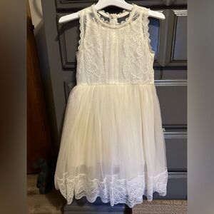 Lace Flower Girl Dress
